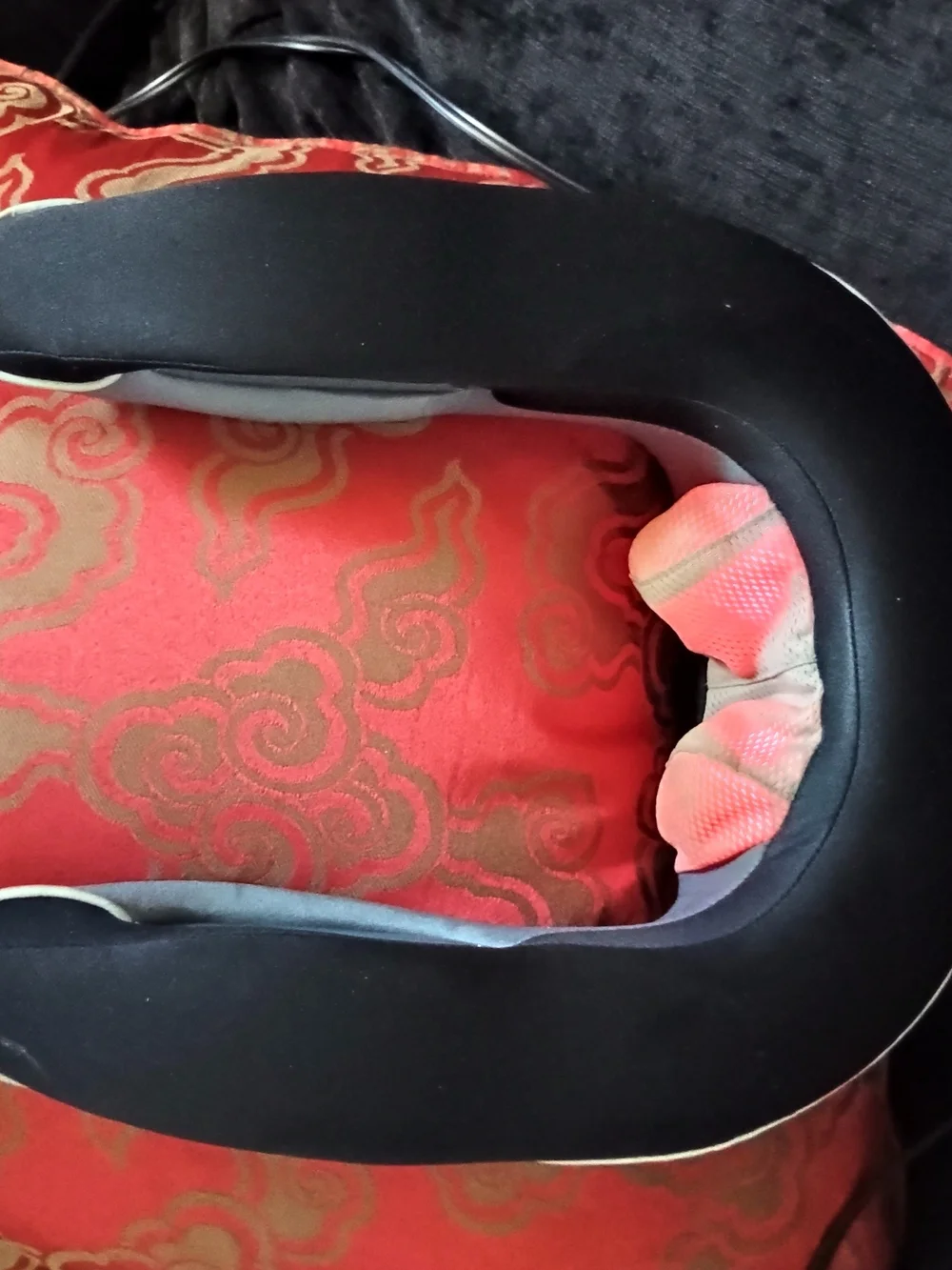 Homedics Shiatsu Neck Massager in Black and Gray